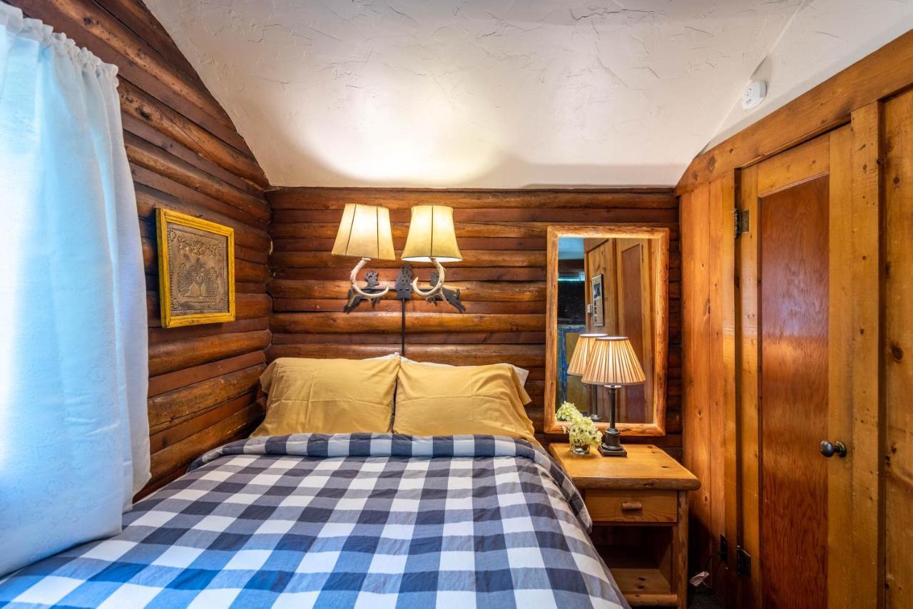 Log Cabin Motel Pinedale Dış mekan fotoğraf